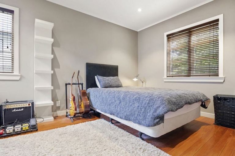 Photo of property in 1/5 Bayswater Avenue, Bayswater, Auckland, 0622