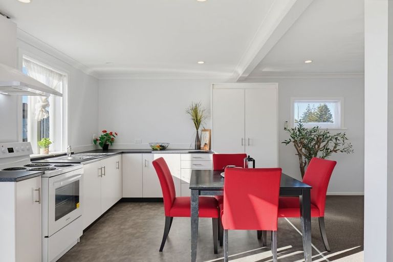 Photo of property in 2a Waitai Street, Castlecliff, Wanganui, 4501