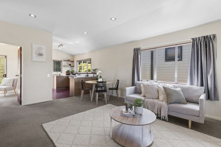 Photo of property in 25 Waverton Terrace, Churton Park, Wellington, 6037