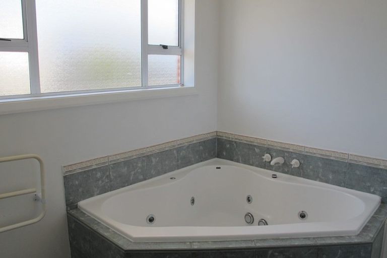 Photo of property in 1 King Street, Mosgiel, 9024