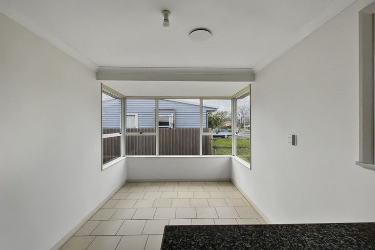 Photo of property in 2 Salford Place, Awapuni, Palmerston North, 4412