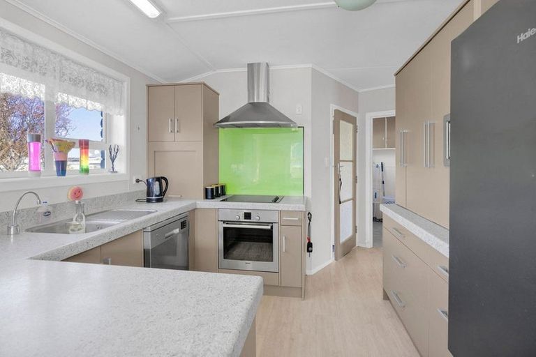 Photo of property in 52a Dixon Avenue, Hawera, 4610