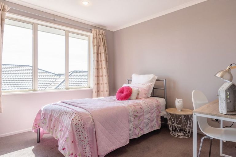 Photo of property in 5 O'dea Place, Burnside, Christchurch, 8053