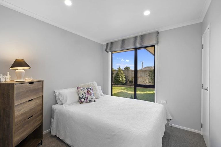 Photo of property in 5b James Drive, Bell Block, New Plymouth, 4312