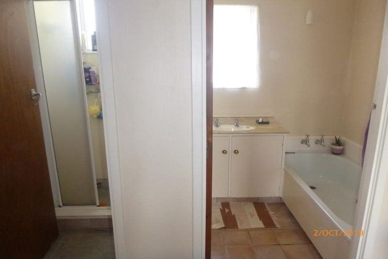 Photo of property in 5 Triangle Road, Massey, Auckland, 0614