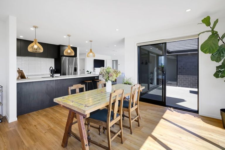 Photo of property in 8 Tikorangi Road East, Tikorangi, 4383