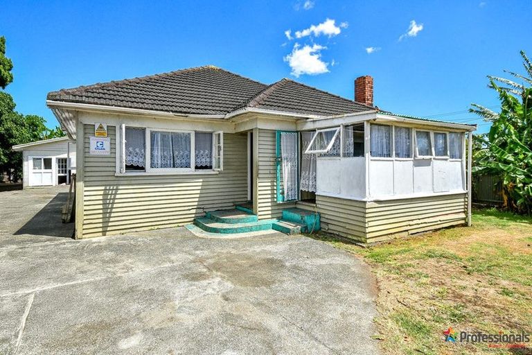 Photo of property in 46 Vine Street, Mangere East, Auckland, 2024