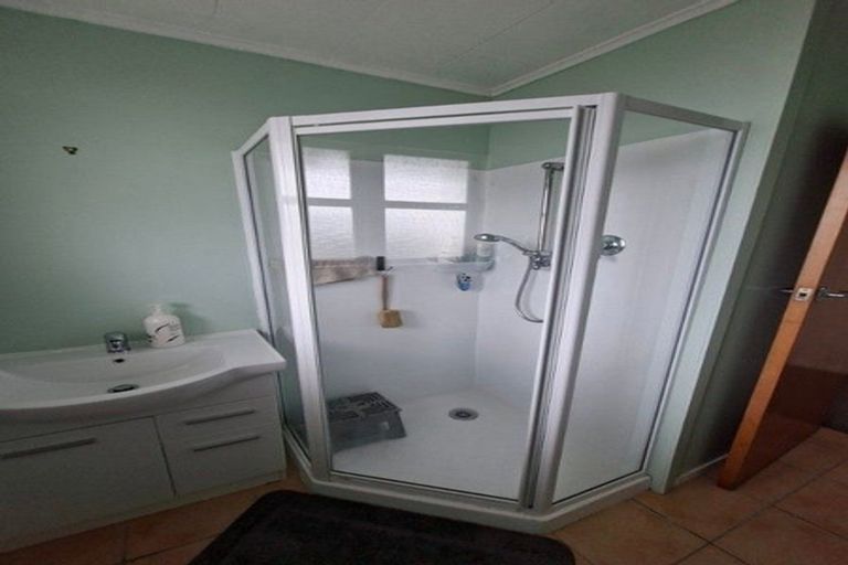 Photo of property in 9 Worcester Street, Levin, 5510