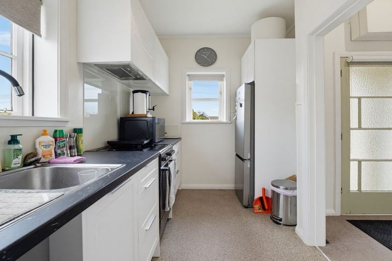 Photo of property in 21 Robert Street, Marton, 4710