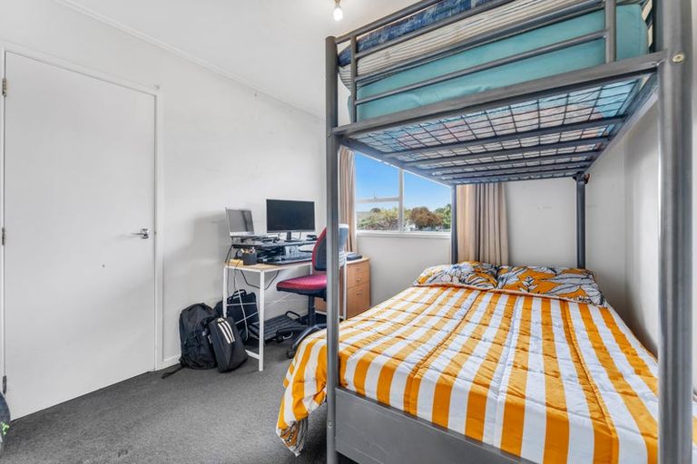 Photo of property in 26 Newham Place, Henderson, Auckland, 0612