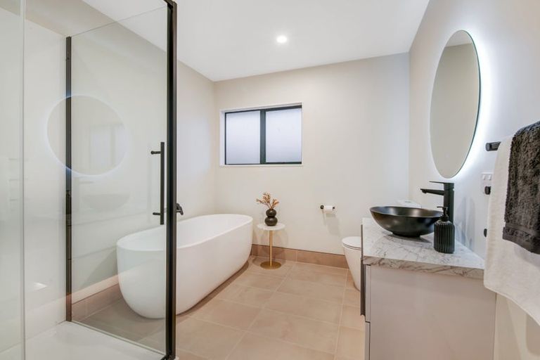 Photo of property in 108 Stanmore Bay Road, Stanmore Bay, Whangaparaoa, 0932