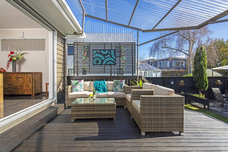 Photo of property in 2/38 Stanniland Street, Sunnyhills, Auckland, 2010