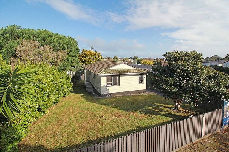 Photo of property in 5 Rako Place, Manurewa, Auckland, 2102