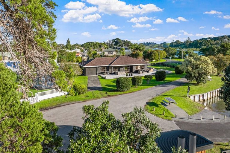 Photo of property in 2 Dunbar Road, Point Wells, Warkworth, 0986