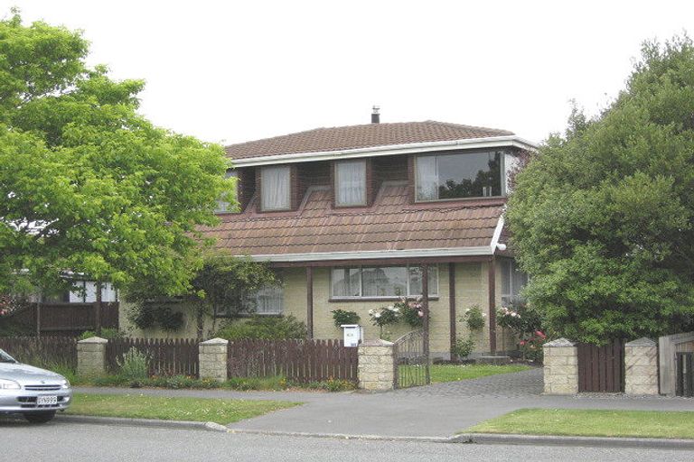 Photo of property in 187 Queenspark Drive, Parklands, Christchurch, 8083