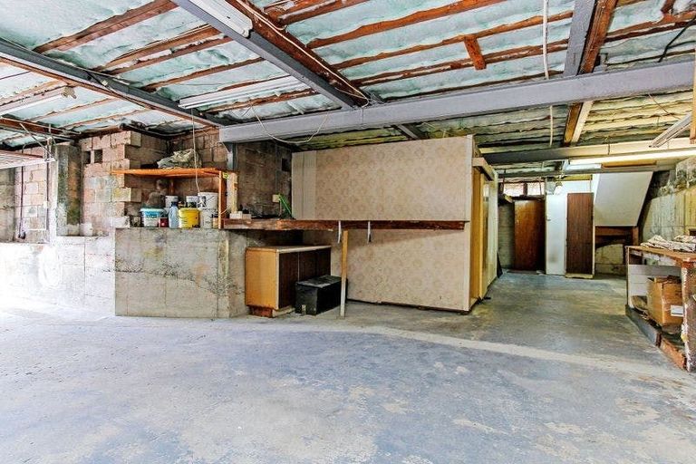 Photo of property in 4 Woolley Avenue, New Lynn, Auckland, 0600