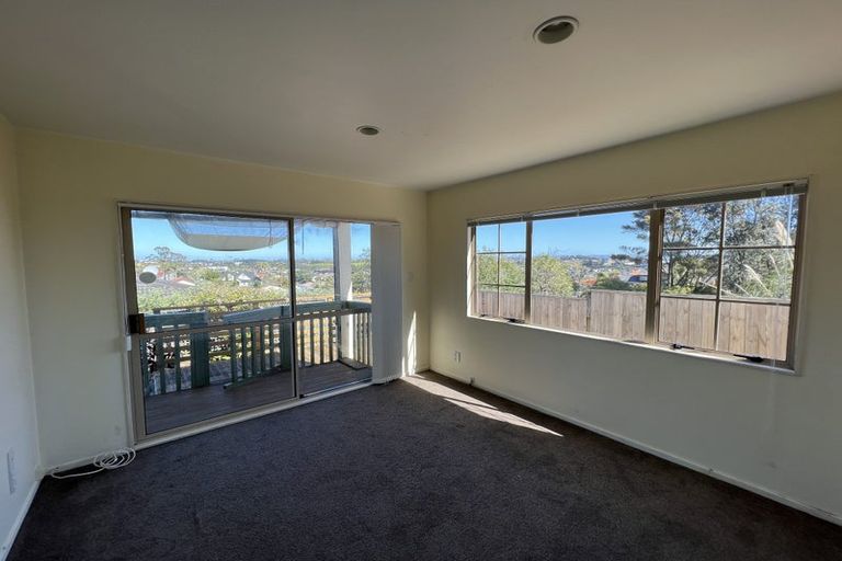 Photo of property in 2/22 Spencer Road, Pinehill, Auckland, 0632