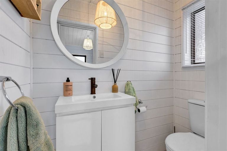 Photo of property in 142 Parklands Avenue, Bell Block, New Plymouth, 4312