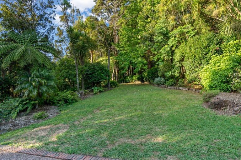 Photo of property in 232b Atkinson Road, Titirangi, Auckland, 0604