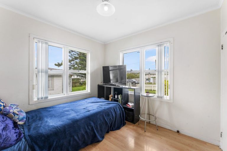 Photo of property in 21 Tawa Crescent, Manurewa, Auckland, 2102