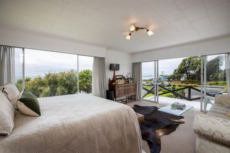 Photo of property in 4 Shearer Drive, Oakura, 4314