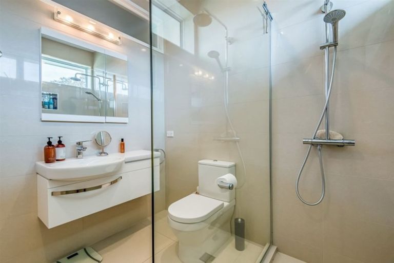 Photo of property in 1/8 Folkestone Street, Murrays Bay, Auckland, 0630