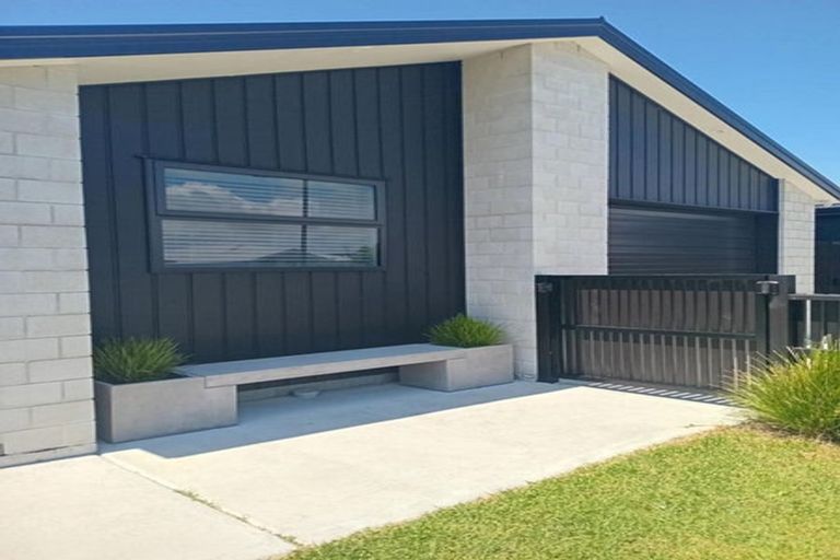 Photo of property in 1 Chrysler Street, Papamoa, 3118