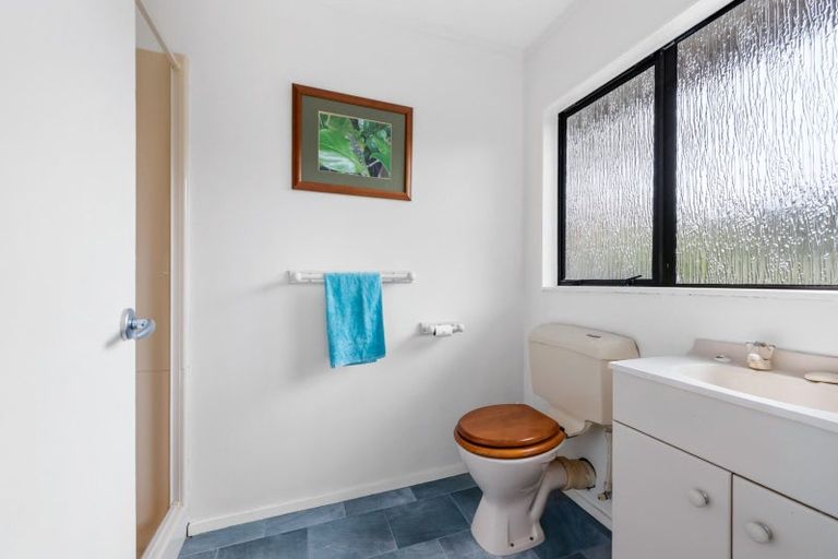 Photo of property in 70 Kaitoke Loop, Kaitoke, Upper Hutt, 5018