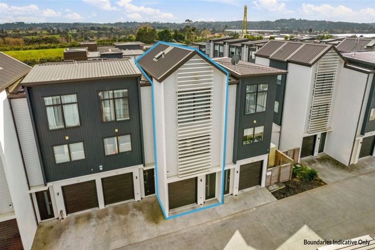 Photo of property in 13 Glenae Lane, Hobsonville, Auckland, 0618