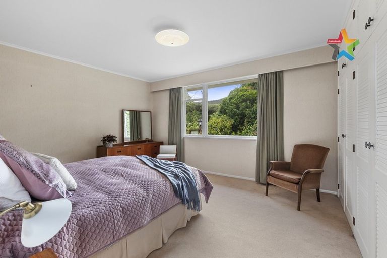 Photo of property in 455 Stokes Valley Road, Stokes Valley, Lower Hutt, 5019