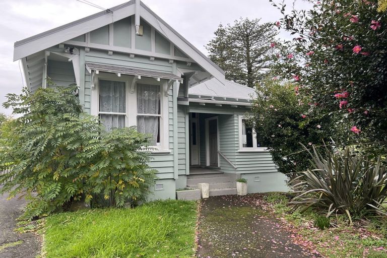 Photo of property in 87 Quadrant Road, Onehunga, Auckland, 1061