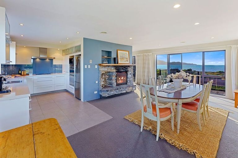 Photo of property in 31 Oratia Street, Waikanae Beach, Waikanae, 5036