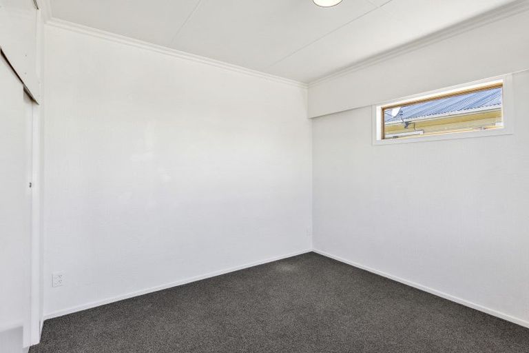 Photo of property in 120 Queen Street West, Levin, 5510