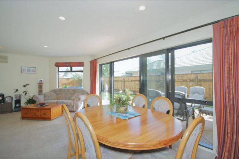 Photo of property in 11 Homewood Avenue, Levin, 5510