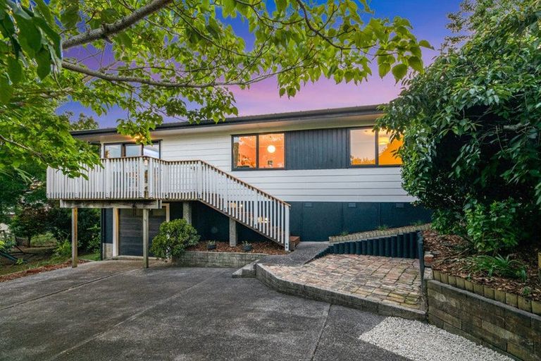 Photo of property in 17 Gallony Avenue, Massey, Auckland, 0614