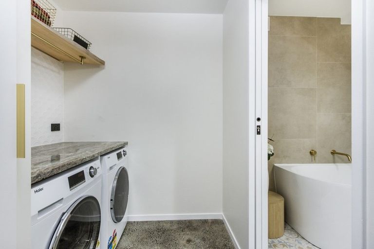 Photo of property in 140 Deep Creek Road, Torbay, Auckland, 0630