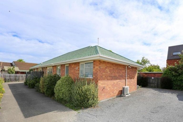 Photo of property in 287c Riccarton Road, Upper Riccarton, Christchurch, 8041