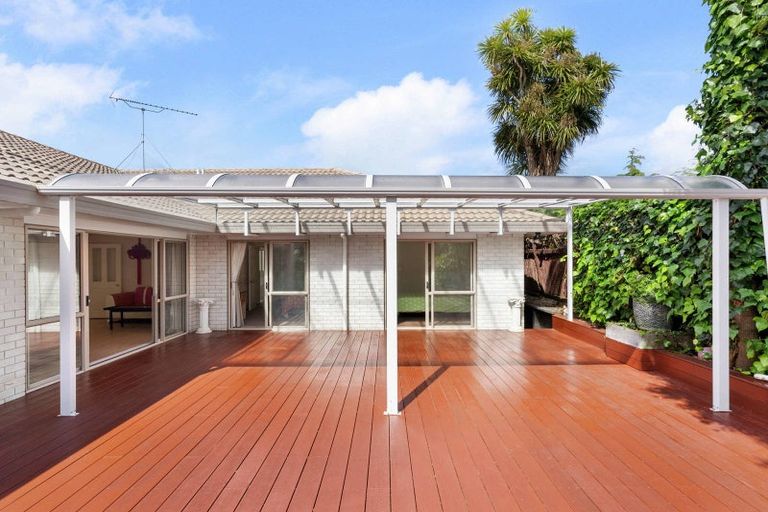 Photo of property in 22 Westview Court, Somerville, Auckland, 2014