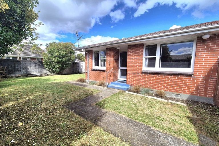 Photo of property in 4/11 Sutherland Avenue, Silverstream, Upper Hutt, 5019