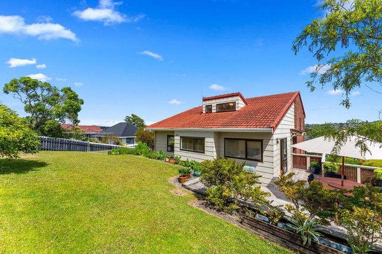 Photo of property in 81 Kennedy Avenue, Forrest Hill, Auckland, 0620