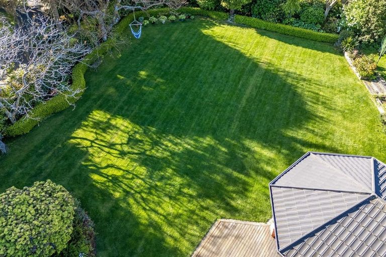 Photo of property in 9a Karaka Grove, Waikanae, 5036