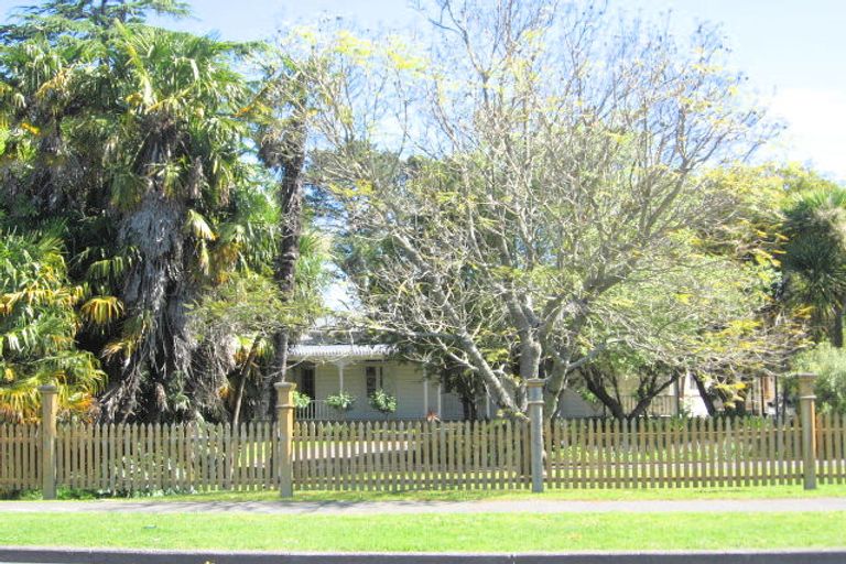 Photo of property in 122 Stout Street, Whataupoko, Gisborne, 4010