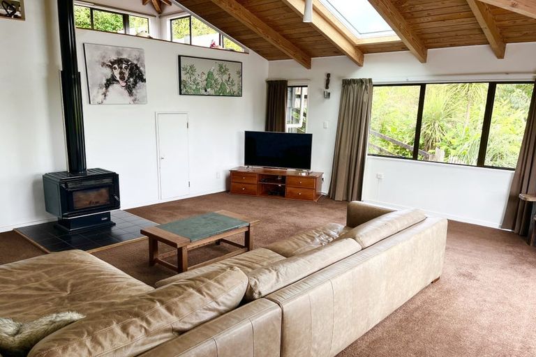 Photo of property in 2/60 Hastings Road, Mairangi Bay, Auckland, 0630