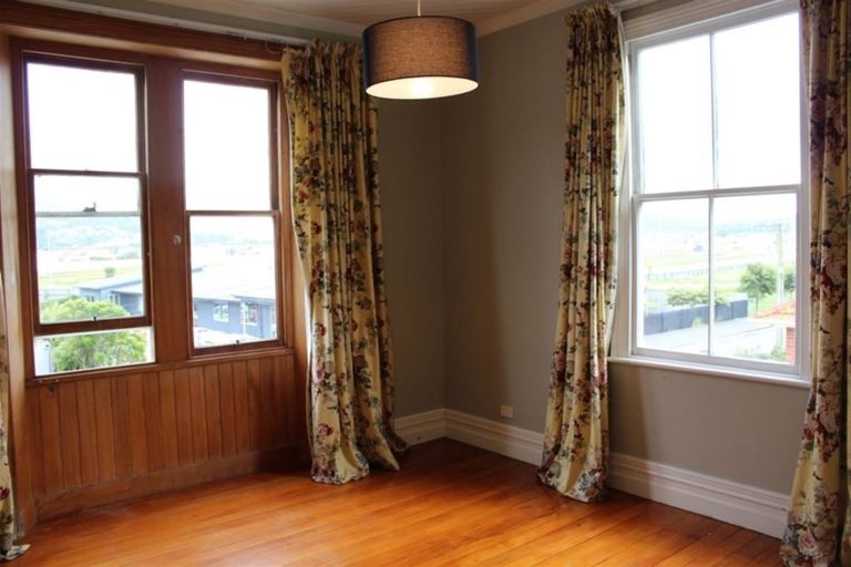 Photo of property in 147 Victoria Road, Saint Clair, Dunedin, 9012