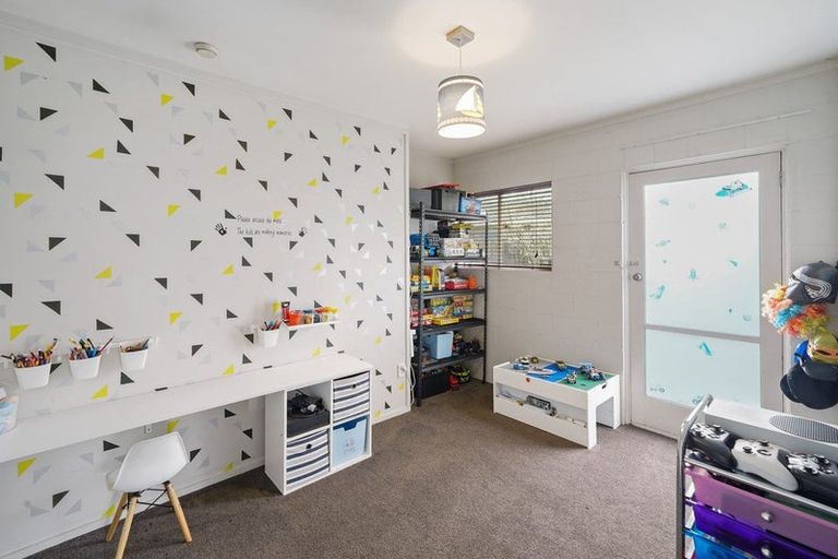 Photo of property in 23 Mendip Place, Casebrook, Christchurch, 8051