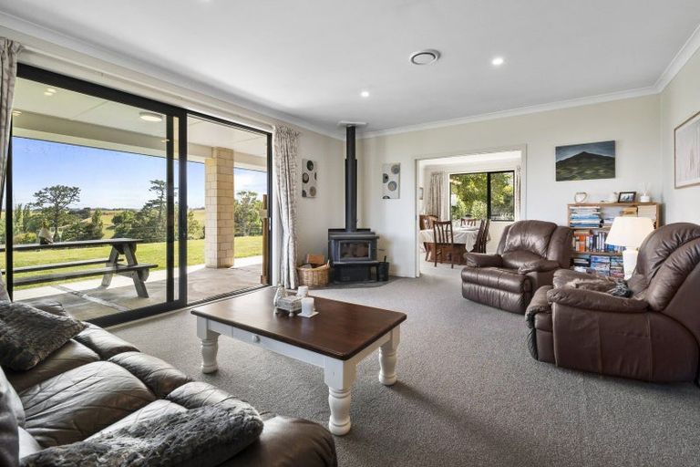 Photo of property in 245 Ashhurst Road, Bunnythorpe, Palmerston North, 4481