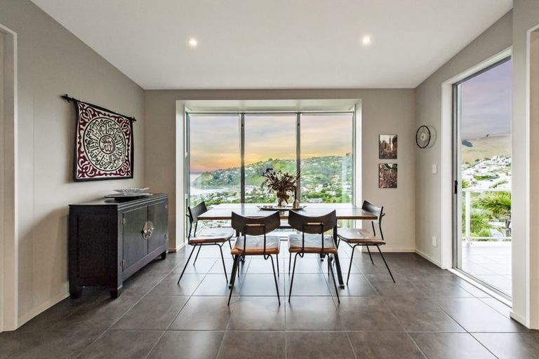 Photo of property in 2 Redcliffs View Lane, Redcliffs, Christchurch, 8081