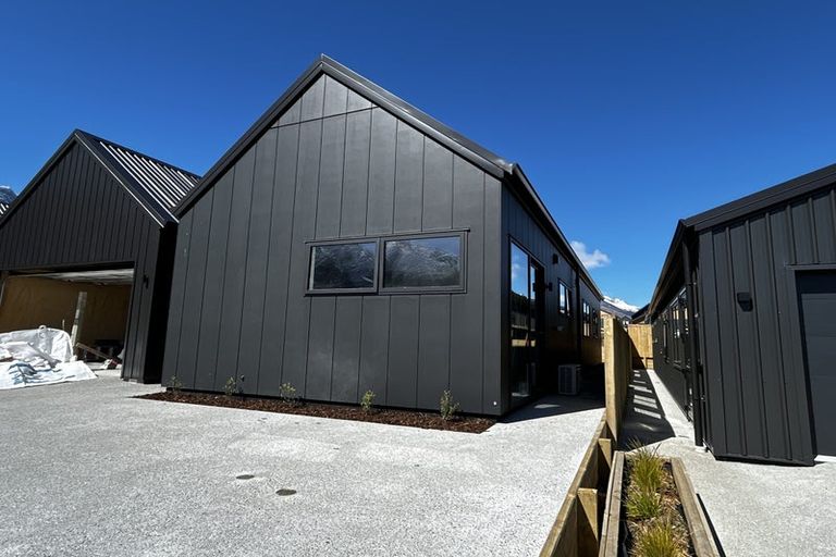 Photo of property in 9 Rushland Road, Jacks Point, 9371