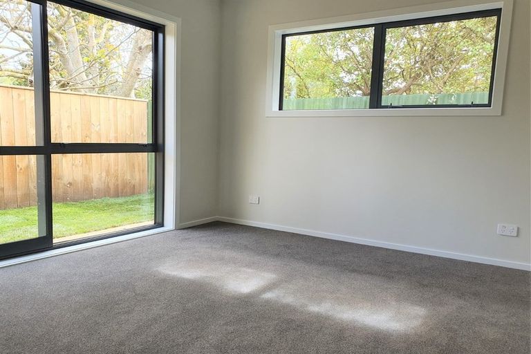 Photo of property in 3/1 Sutherland Avenue, Silverstream, Upper Hutt, 5019