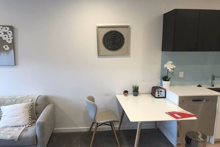 Photo of property in 311/19 Rawene Road, Birkenhead, Auckland, 0626